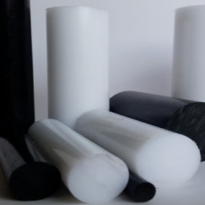 "HDPE rondstaf met hoge slagvastheid en chemische bestendigheid, geschikt voor industriële en technische toepassingen."