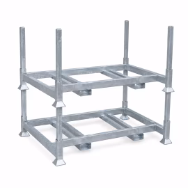 Stackable crate for road plates